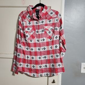 NWT wrangler Retro snap button long sleeve